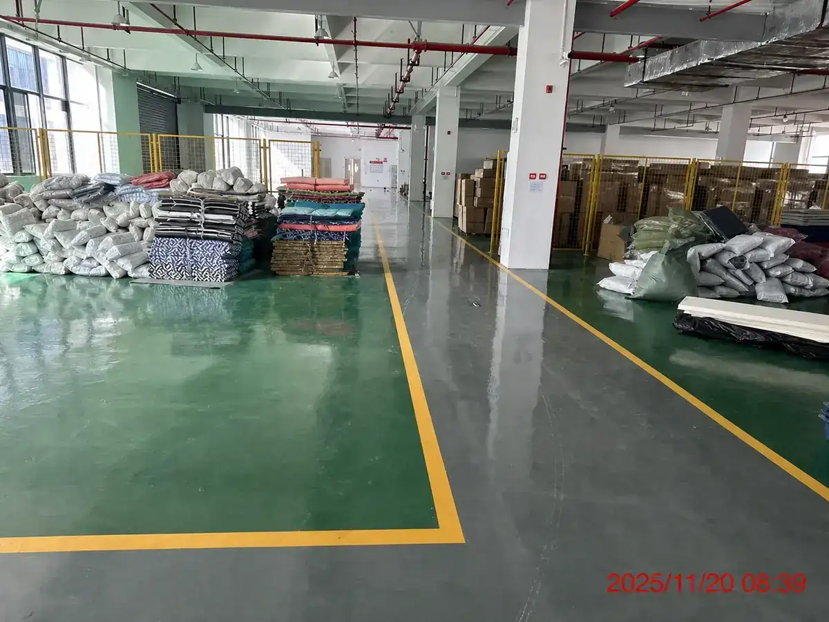 Zona de producto terminado y liberación